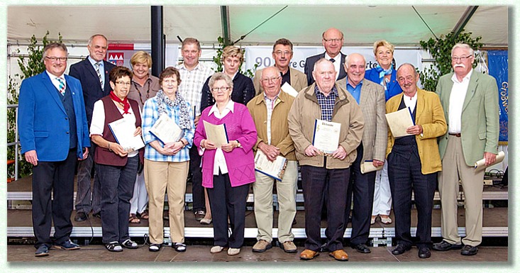  Gruppenfoto der geehrten Mitglieder des Gesangverein Großweingarten Juni 2014